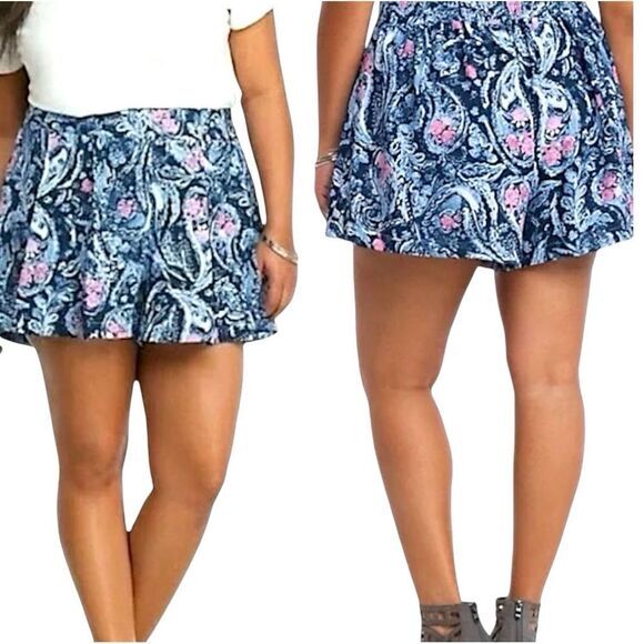 Torrid Navy Pink Paisley Pull-On‎ Flowy Shorts Size 3X - Picture 1 of 12